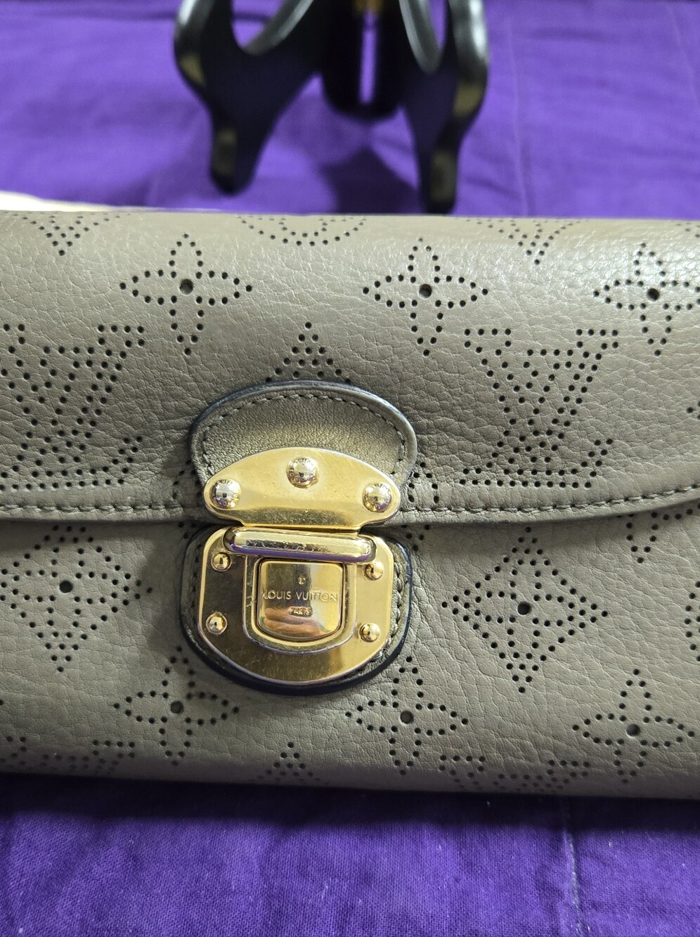 Louis Vuitton Mahina Amelia Taupe Perforated Monogram Leather Wallet - Picture 3 of 15